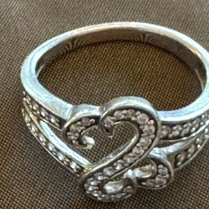 Elegant ZALES Jane Seymour Open Heart Heart Ring with Diamond Inlay
